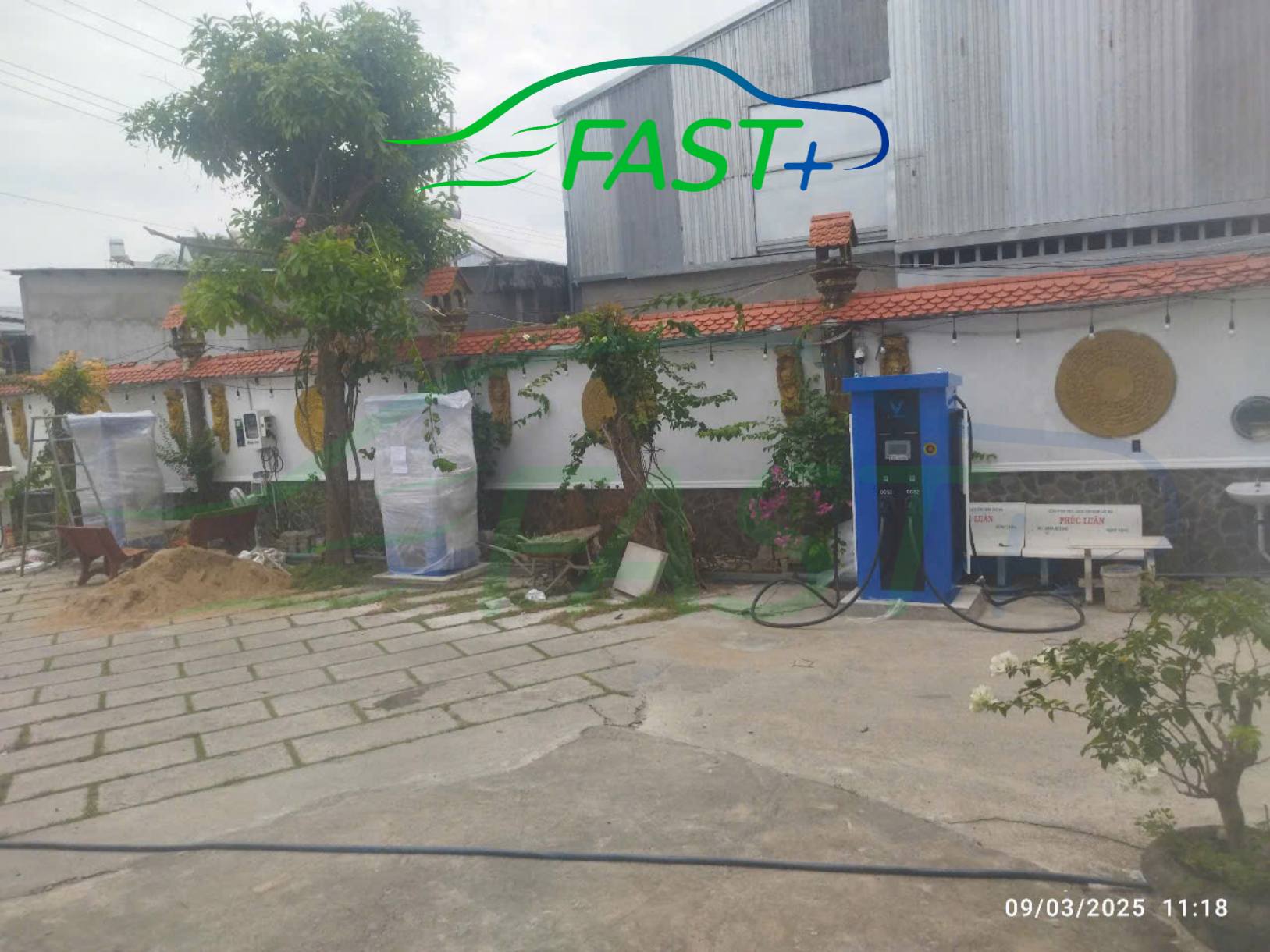 FAST+ Ra Mắt 3 Trụ Sạc LINK ĐẦU TIÊN Tại Tiền Giang