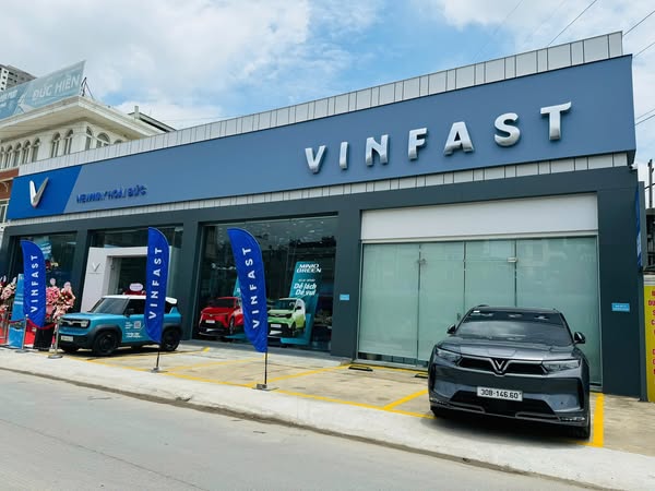 🎉 FAST+ CHÚC MỪNG KHAI TRƯƠNG VINFAST NEWAY HOÀI ĐỨC 🎉
