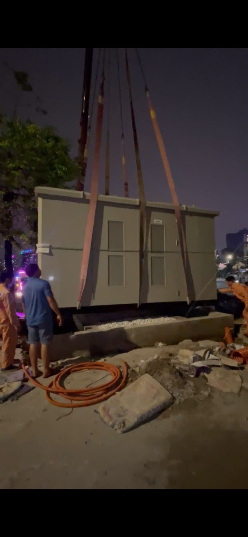 [TIN NÓNG] FAST+ HẠ TRẠM BIẾN ÁP 2500kVA TẠI BẾN XE GIÁP BÁT – CHUẨN BỊ KHAI MỞ SIÊU TRẠM SẠC LỚN NHẤT HÀ NỘI!