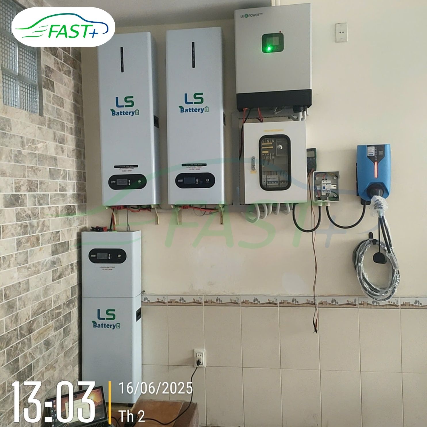 TRẠM SẠC ĐIỆN + ĐIỆN MẶT TRỜI = LỢI ÍCH KÉP KHÔNG TƯỞNG – HOÀN VỐN TRONG VÒNG 6 THÁNG! 🌞💰