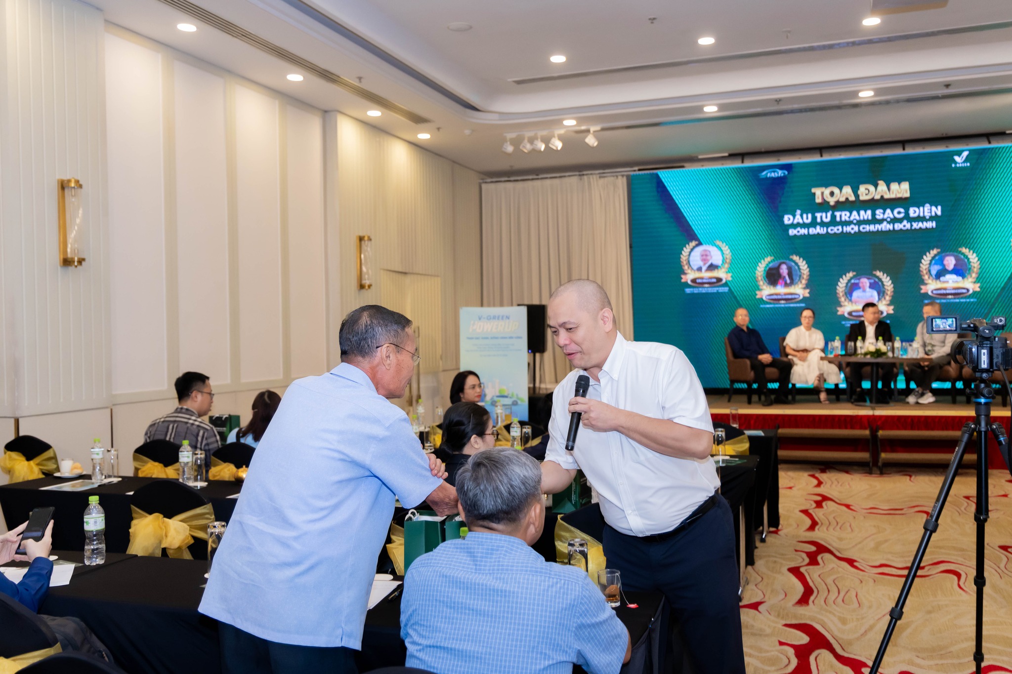 TỔNG KẾT SỰ KIỆN ĐẦU TƯ TRẠM SẠC – ĐÓN ĐẦU XU HƯỚNG CHUYỂN ĐỔI XANH TẠI TP.HCM