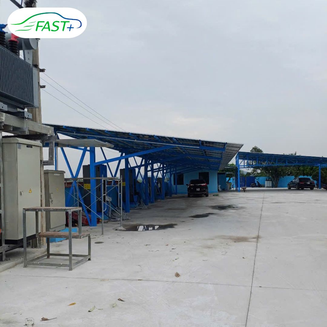 CHUYỆN ON TRẠM: MỘT TRẠM SẠC – HAI NGUỒN ĐIỆN – MỘT TẦM NHÌN LỚN