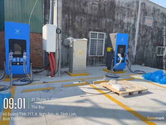 FAST+ TĂNG TỐC TRIỂN KHAI HƠN 170 TRỤ SẠC TRÊN TOÀN QUỐC KỊP ON TRƯỚC TẾT