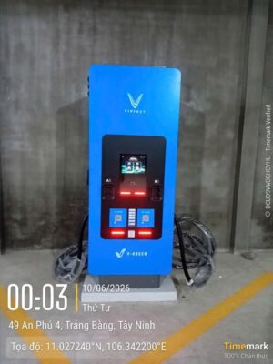 NỬA ĐÊM VẪN SÁNG ĐÈN CÔNG TRƯỜNG – FAST+ HOÀN THIỆN TRẠM SẠC QUY MÔ 5 TRỤ DC 120kW TẠI TÂY NINH.
