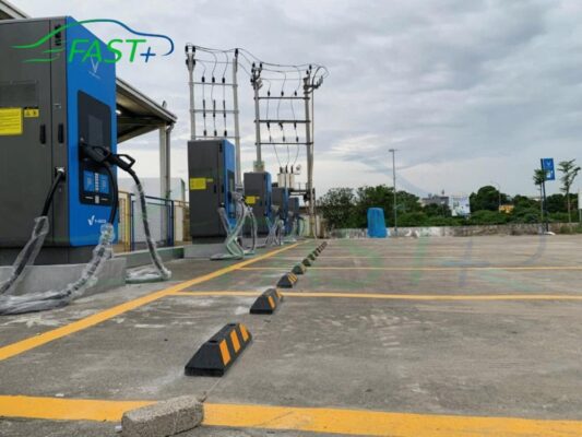 TRỤ SẠC DC NỔI BẬT NGÀY 19/07
