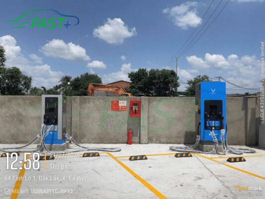 TRỤ SẠC DC NỔI BẬT NGÀY 28/07